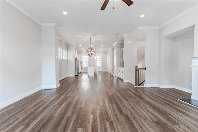 Building Photo - 5051 Pinckney Ln