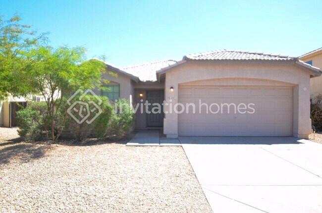 Primary Photo - 2415 W Apollo Rd