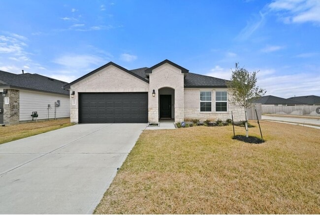 Primary Photo - 1139 Hughes Crossing Dr