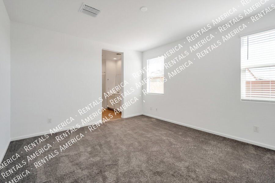 Building Photo - 3489 E Ridley Rd