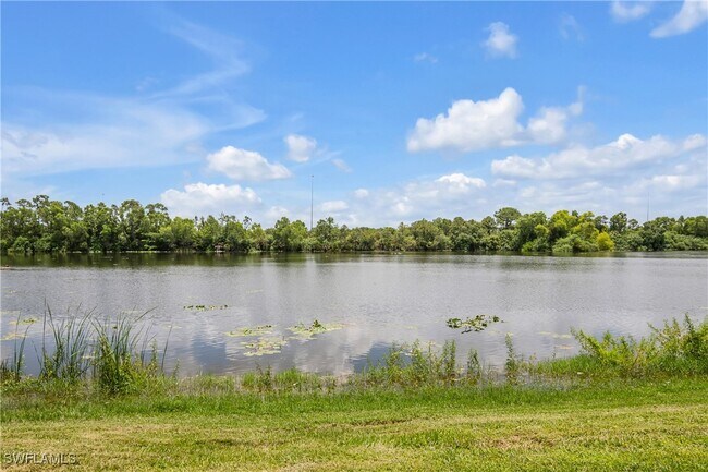 Building Photo - 1284 Verde Dr