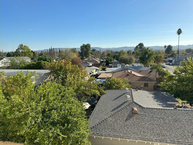 Building Photo - 19350 Sherman Way