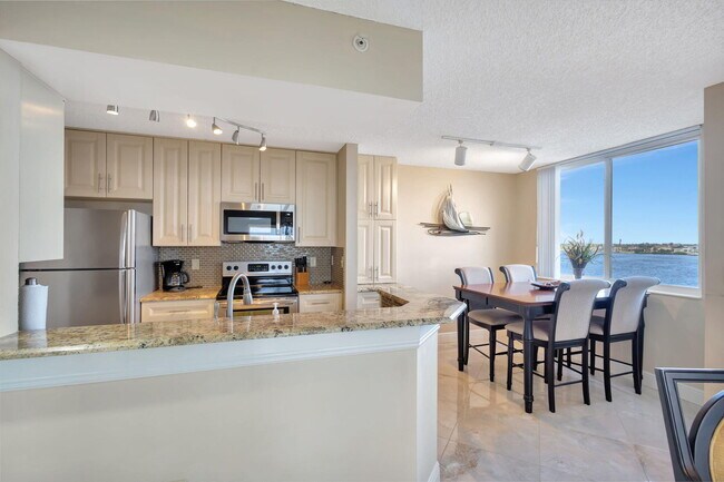 Building Photo - 1200 Scotia Dr