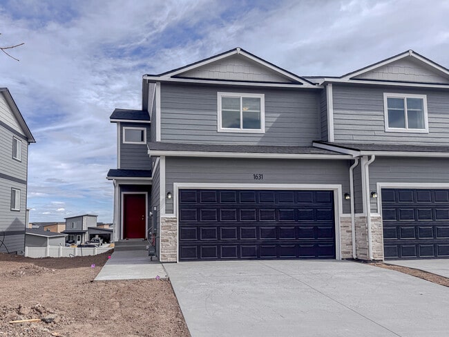 Building Photo - 1631 Elsie Jean Trl