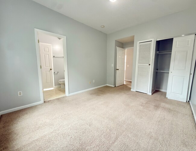 Building Photo - 3254 Berwyn Pl