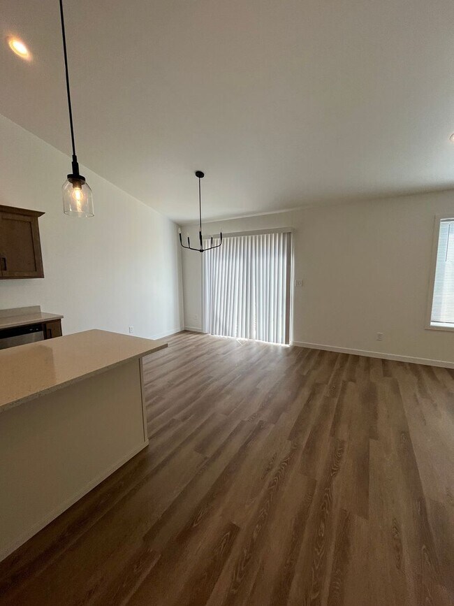 Building Photo - The Wilds Townhomes