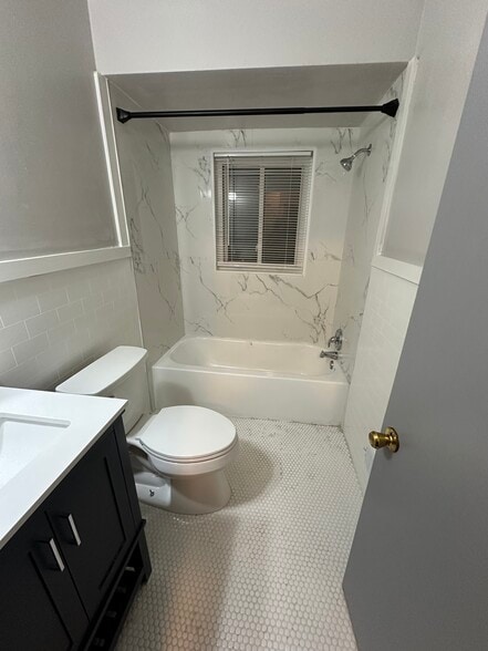 Building Photo - 11668 San Jose