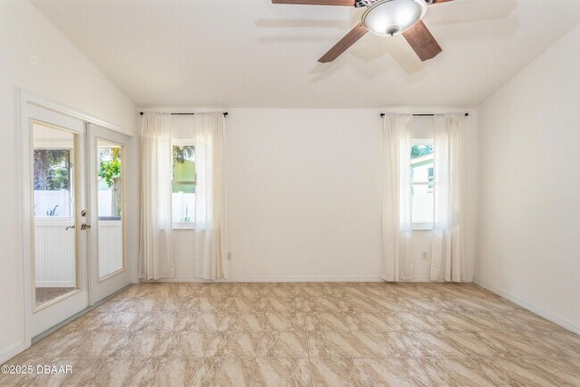Building Photo - 142 Heron Dunes Dr