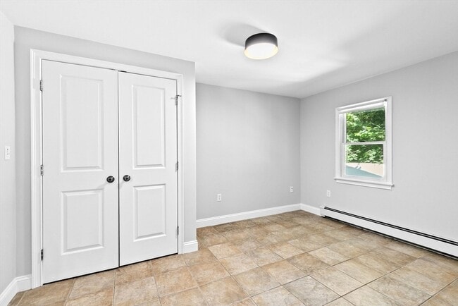 Building Photo - 22 Broad Oak Way