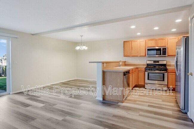 Building Photo - 4422 Remington Pl NE