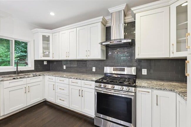 Building Photo - 1824 Allison St NW