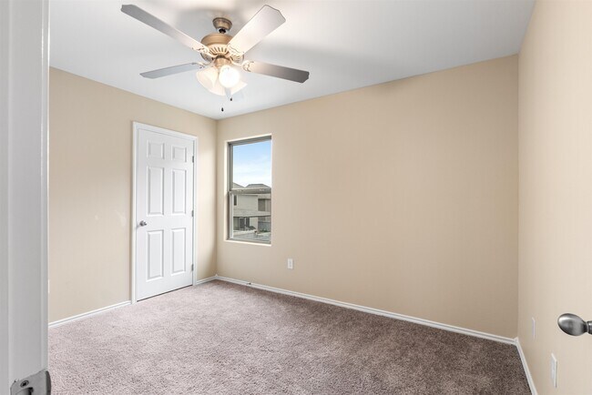 Building Photo - 5529 Shorthorn Dr