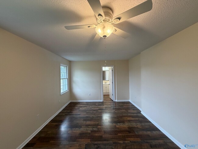 Building Photo - 814 Frost St SW