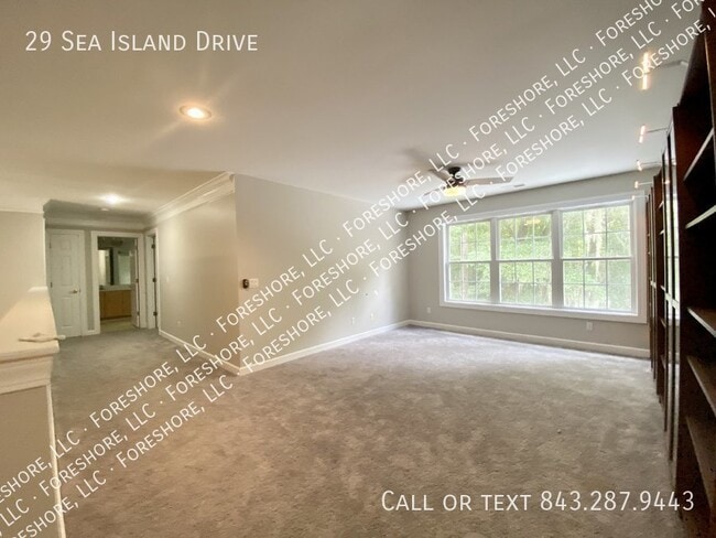 Building Photo - 4-Bedroom Home with Loft and Office for Re...