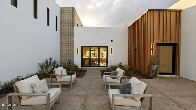 Building Photo - 4350 N jokake Dr