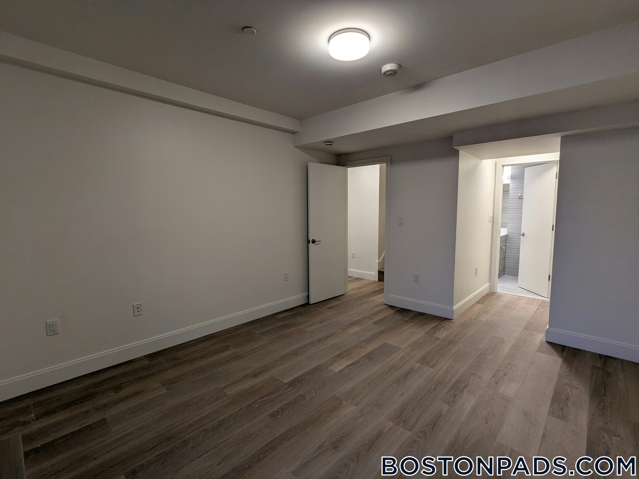 Building Photo - 1079 Commonwealth Ave