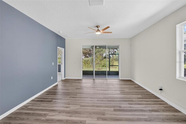 Building Photo - 4027 Westwood Flds Lp