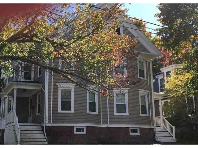 Building Photo - 204 Rockland St