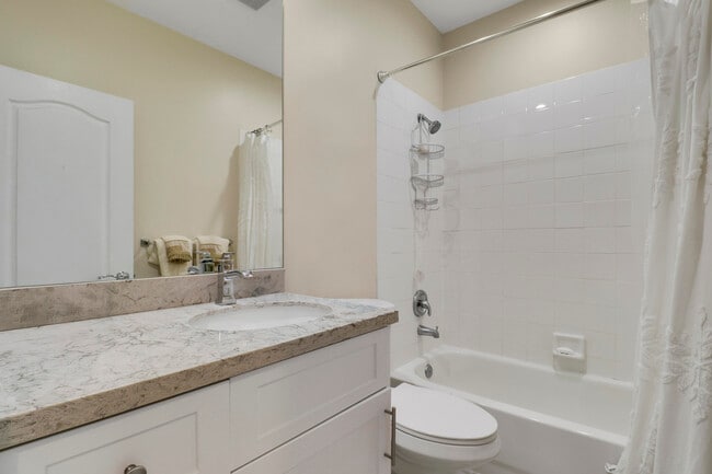 Building Photo - 6 Oakleaf Ct