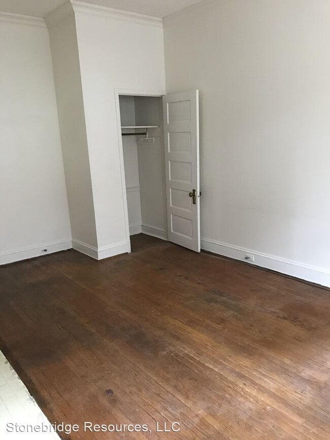 Building Photo - 108 S Park Dr