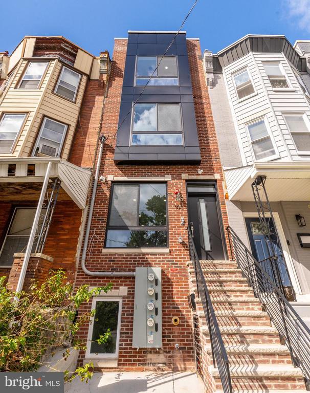 Building Photo - 103 E Duval St