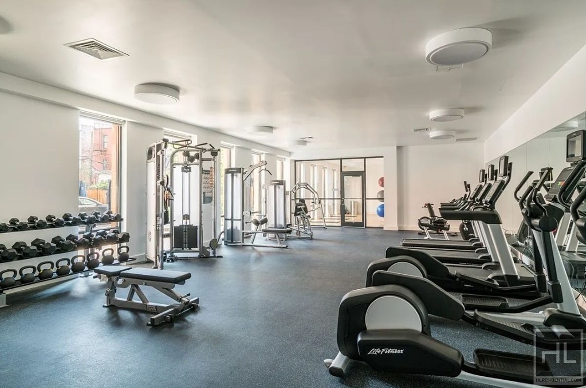 Building Photo - 310 Clarkson Ave