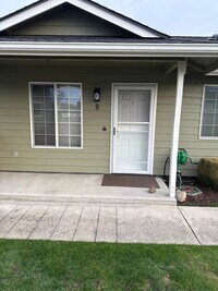 Building Photo - Great 55+ Condo