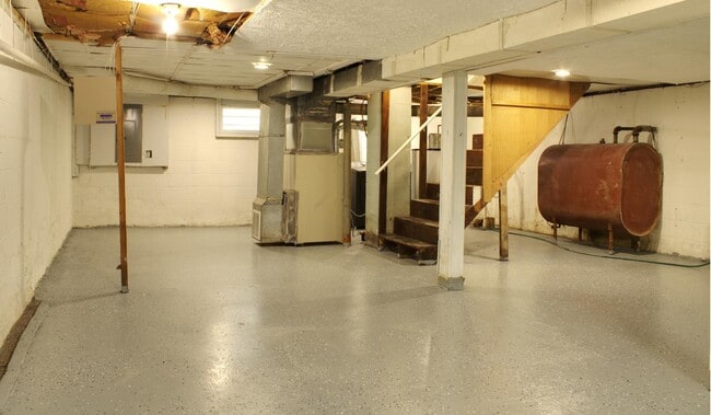 Building Photo - 5340 Water St
