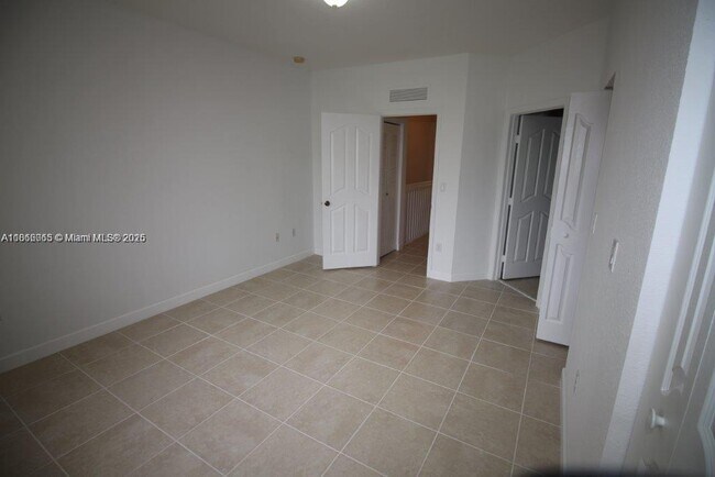 Building Photo - 8440 SW 150th Ave