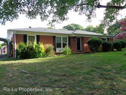 Building Photo - 3 br, 1.5 bath House - 224 Yorktown Rd