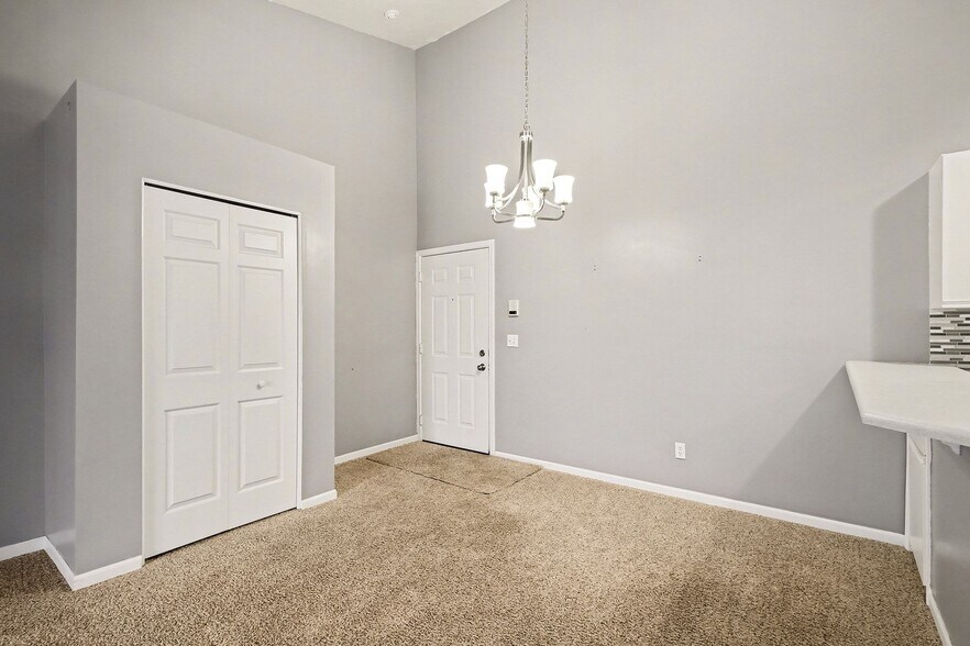 Building Photo - 8410 Jasonville Ct SE