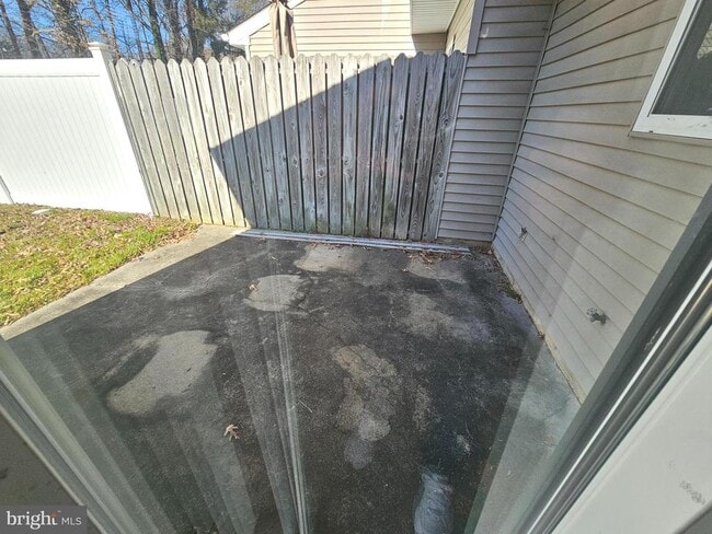 Building Photo - 38 Heatherfield Way