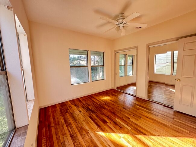 Main Bedroom with closet - 709 E Elmira St