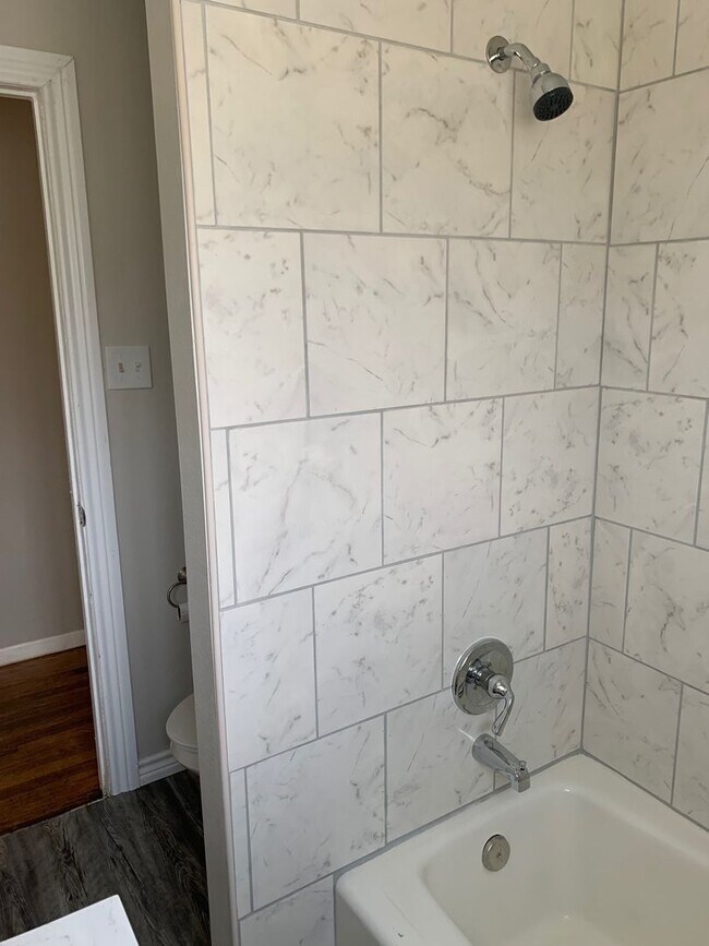 Building Photo - 4118 S Ong St