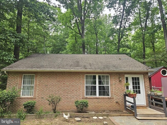 Primary Photo - 7236 Briscoe Turn Rd