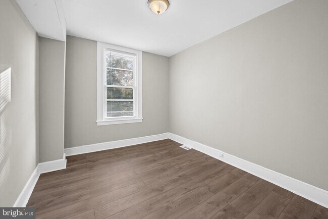 Building Photo - 4801 Cordelia Ave