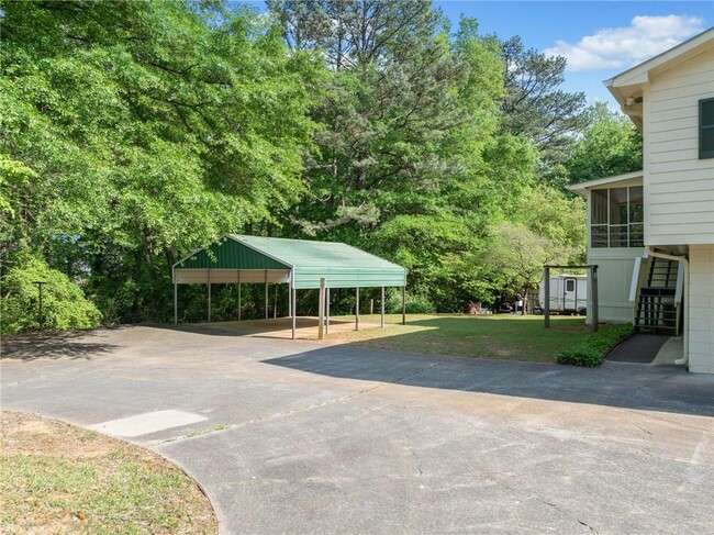 Building Photo - 106 Robinhood Dr