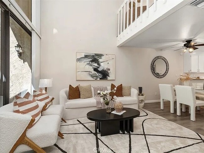 Building Photo - 204 Pineview
