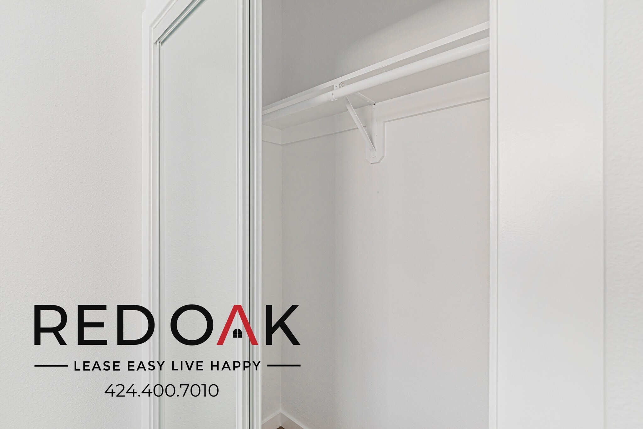 Building Photo - 11960 Vanowen St