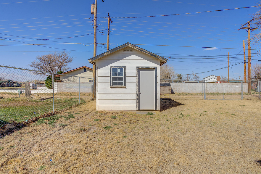 Building Photo - 2203 E 29th St