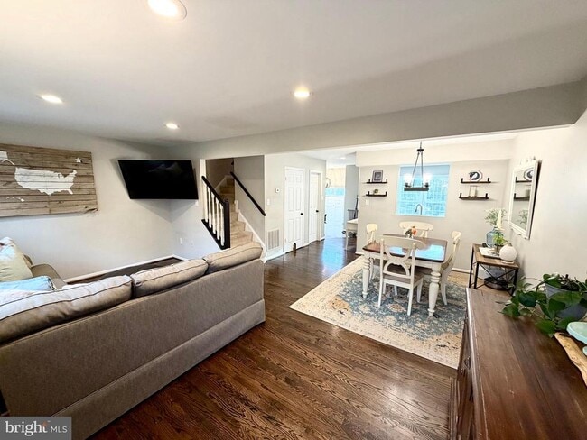 Building Photo - 46756 Woodmint Terrace