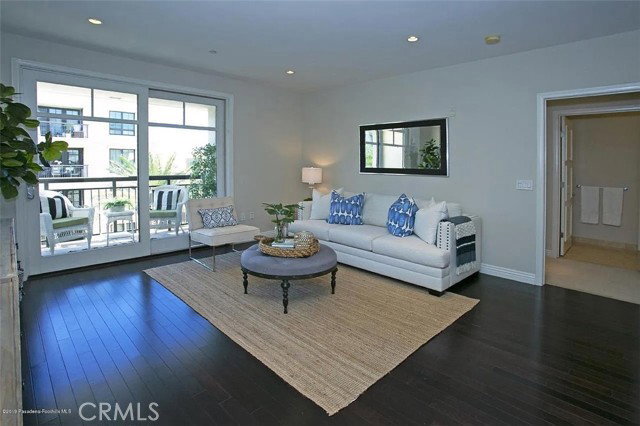 Building Photo - 511 Caruso Ave