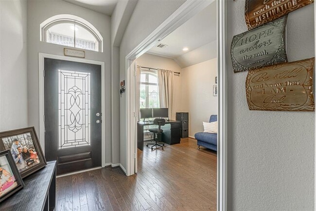 Building Photo - 143 Sunrise Haven Dr