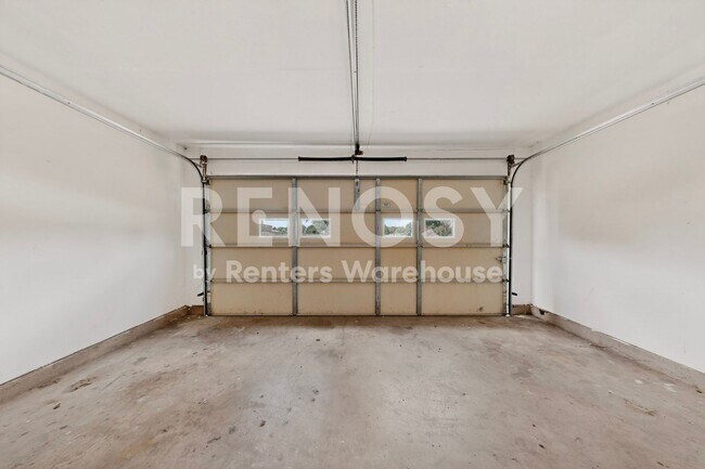 Building Photo - 507 S Spring Creek Dr