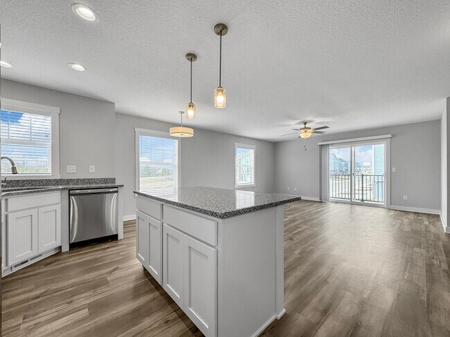 Building Photo - 2633 NW Lois Lane