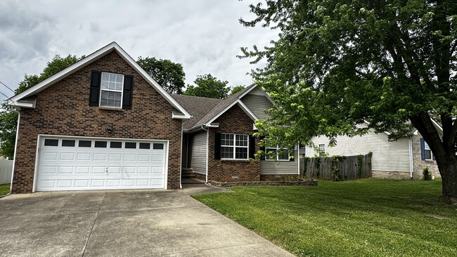 Building Photo - 3541 Sandpiper Dr