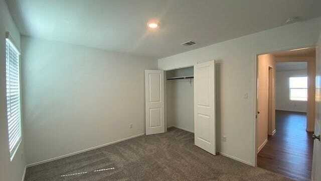 Building Photo - 111 Mountain Maple St