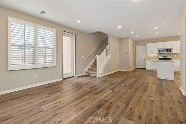 Building Photo - 59 Bay Laurel