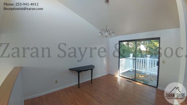 Building Photo - 386 - Beautiful Tri-level Home
