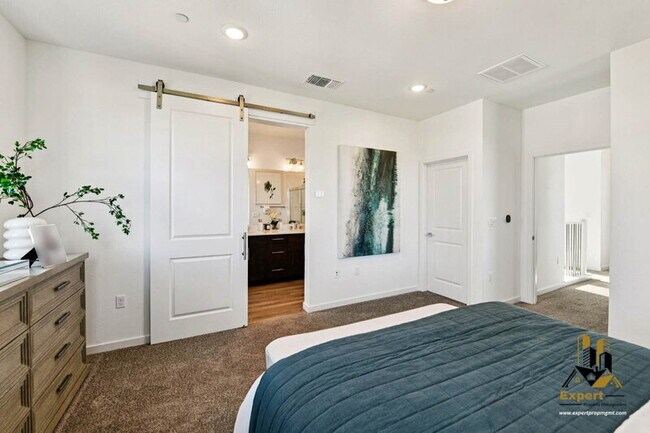 Building Photo - 8647 Starburst Way